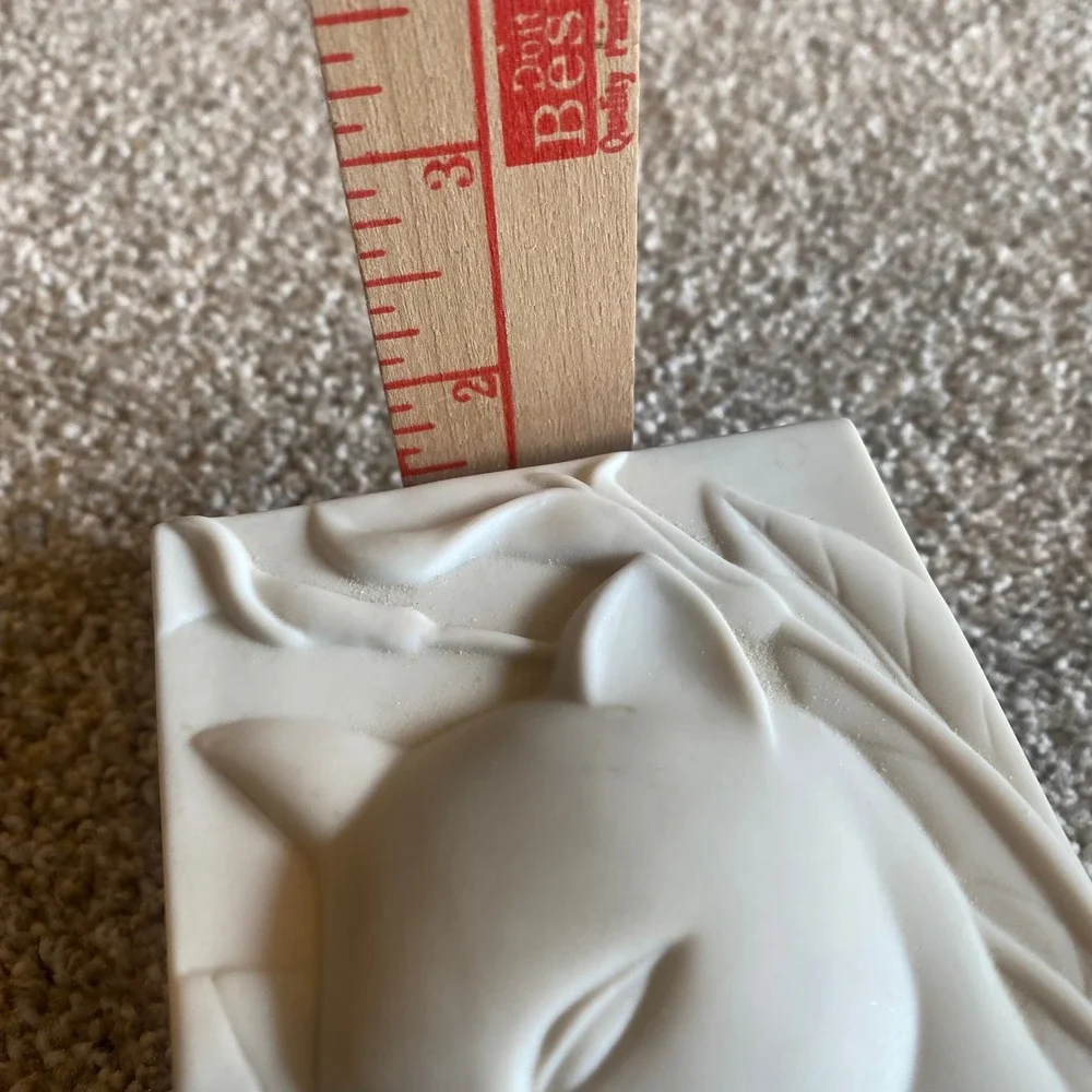 Crowning Touch Special Gift Cat Trinket Box Vintage Japan White Bas Relief Black